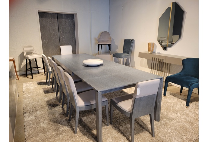 Moon Extension Dining Table