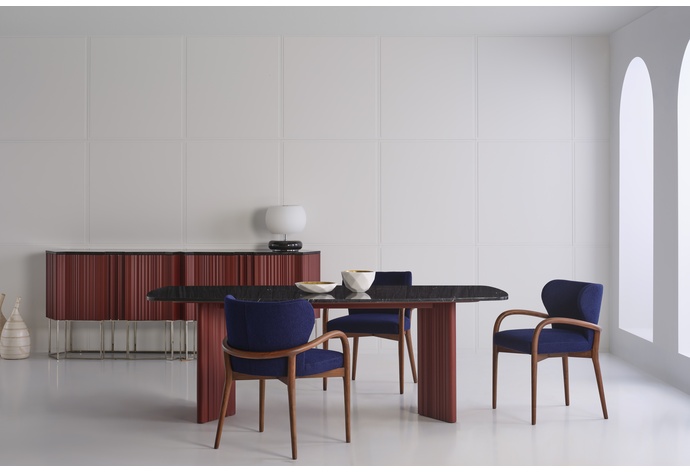 Pentos Dining Table