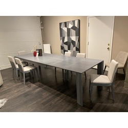 Moon Extension Dining Table